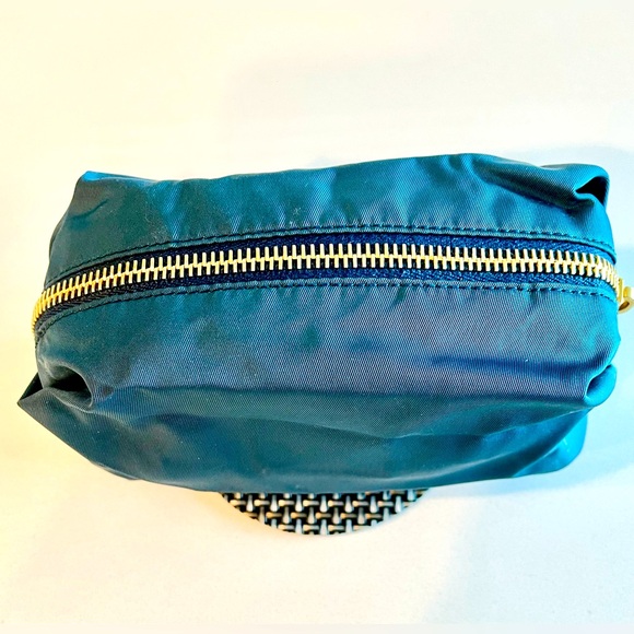 👝 PRADA Makeup Bag_Authentic 👝 - Picture 3 of 15